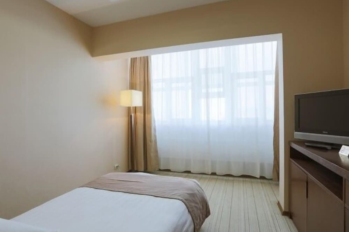 Room 21 of 74