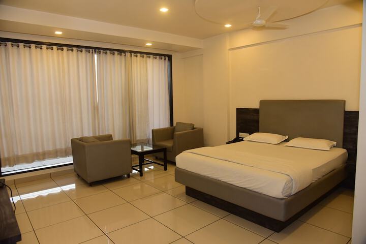 Room 16 of 24