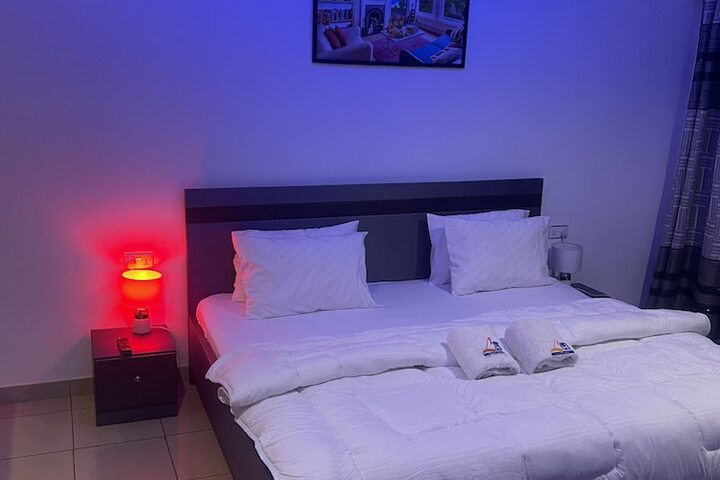 Room 3 of 25
