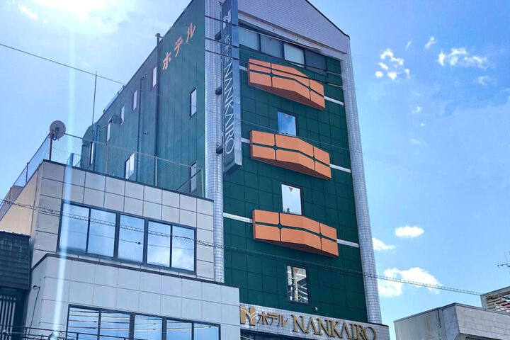 Hotel 6 of 7