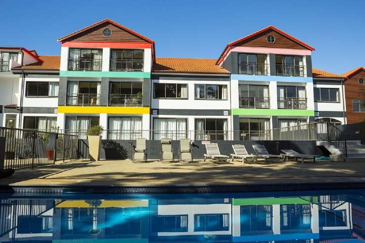 Hotel Pool