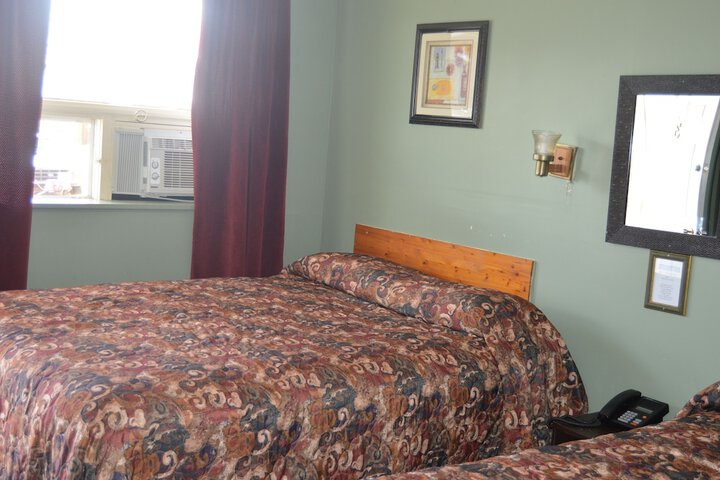 Modern Motel in Thunder Bay, ON