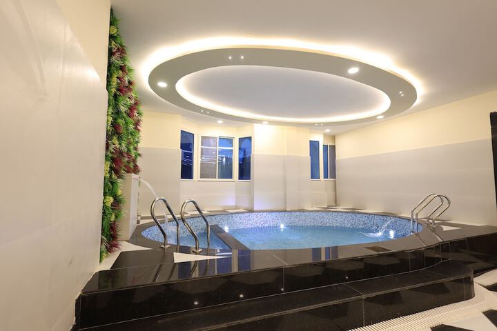 Pool 36 of 58
