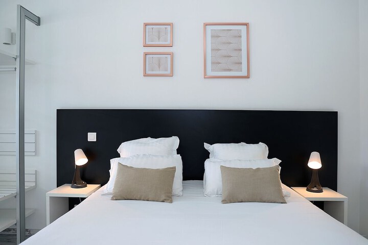 Room 15 of 74