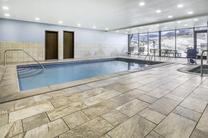Pools & Facilities