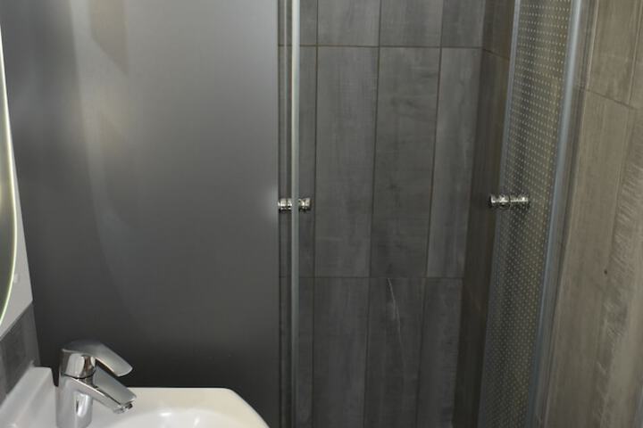 Room 40 of 65