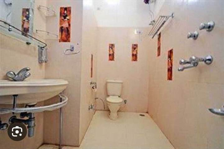 Room 20 of 47