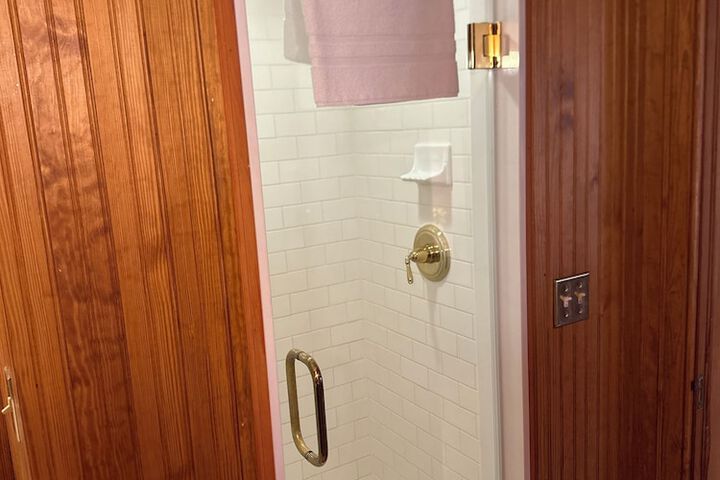 Room 40 of 65