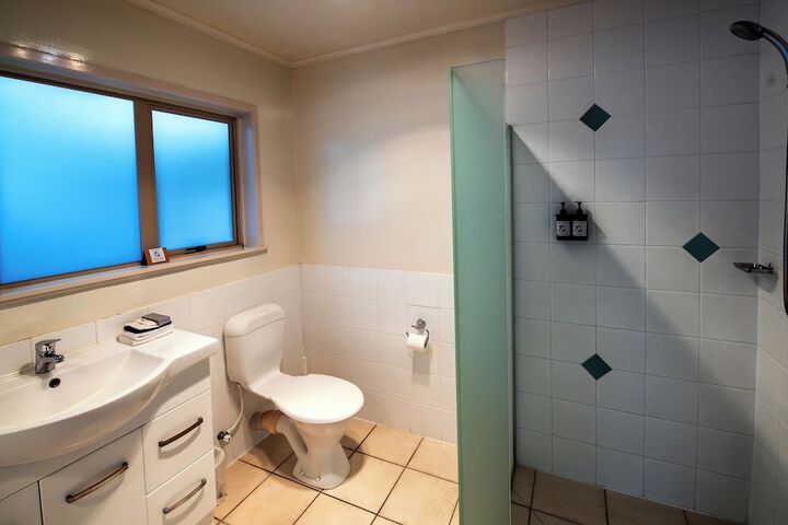 Room 79 of 108