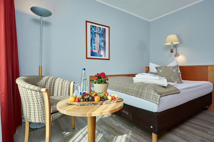 Room 5 of 43