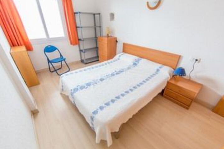Room 11 of 24