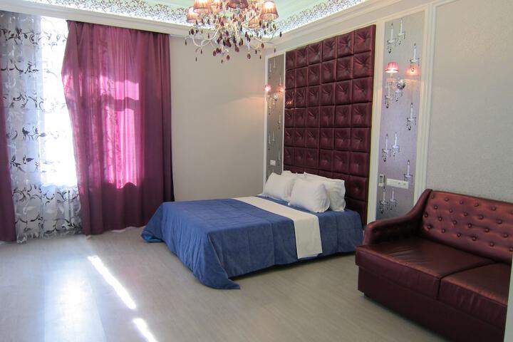 Room 30 of 214