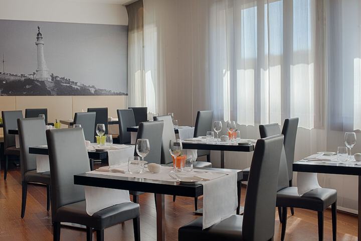 Dining 59 of 81