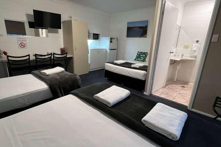 Room 10 of 23