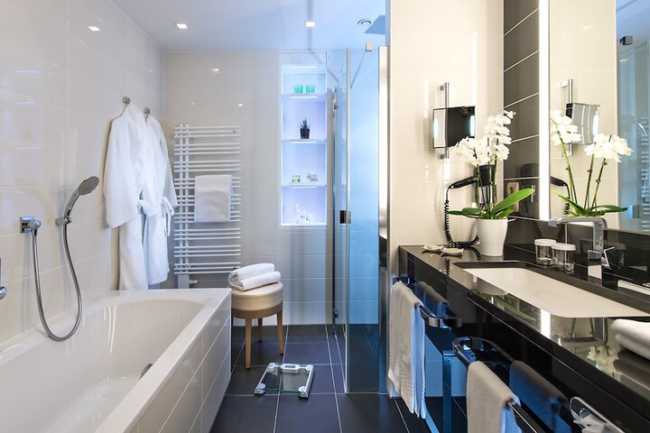 Bath Photo
