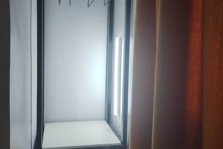 Room 11 of 19