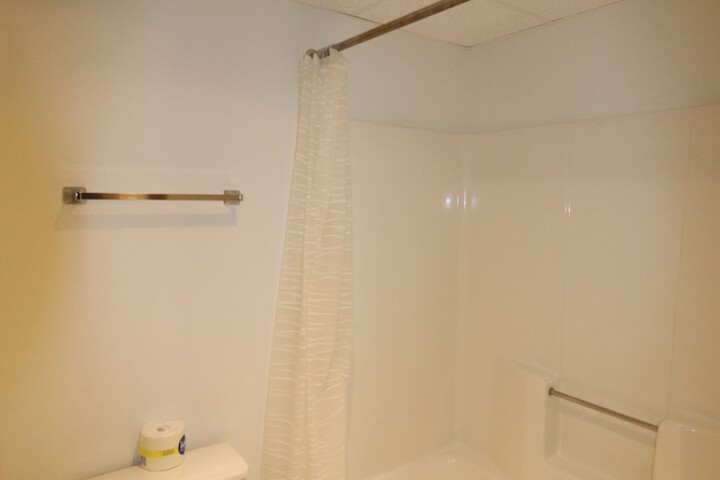 Room 32 of 47