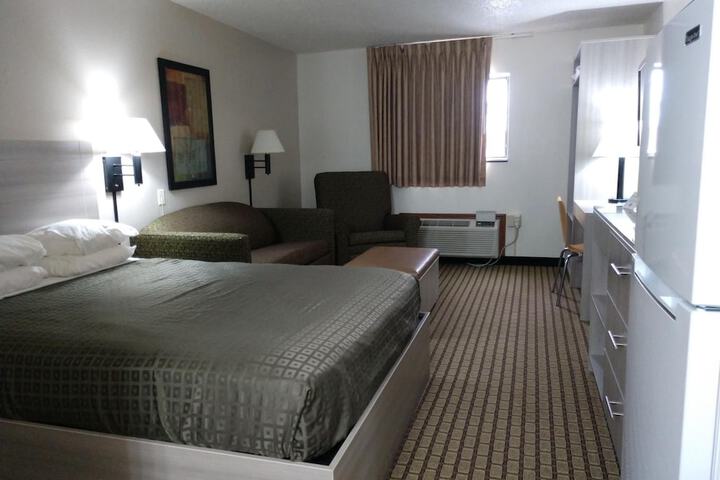 Room 5 of 38