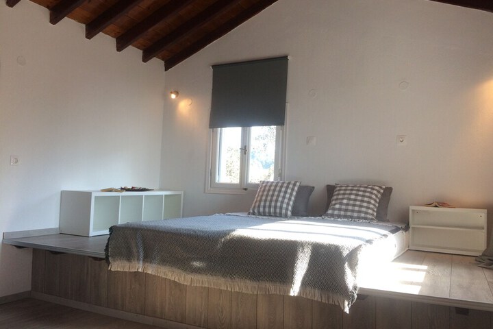 Room 7 of 47