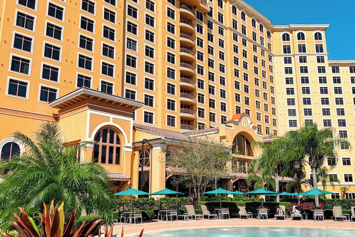 Hotel with Pool