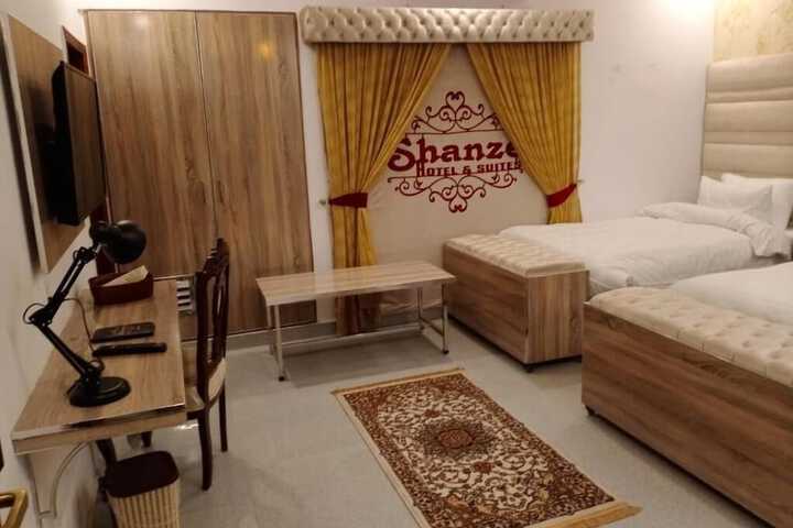 Room 21 of 27
