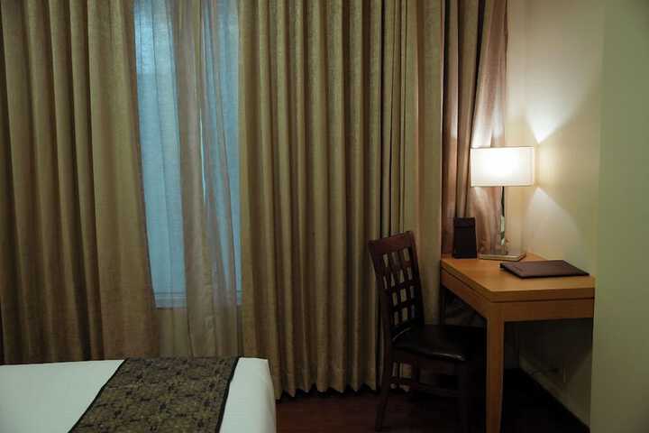 Room 16 of 49