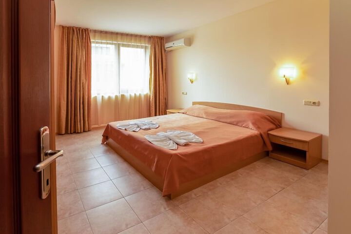 Room 10 of 61