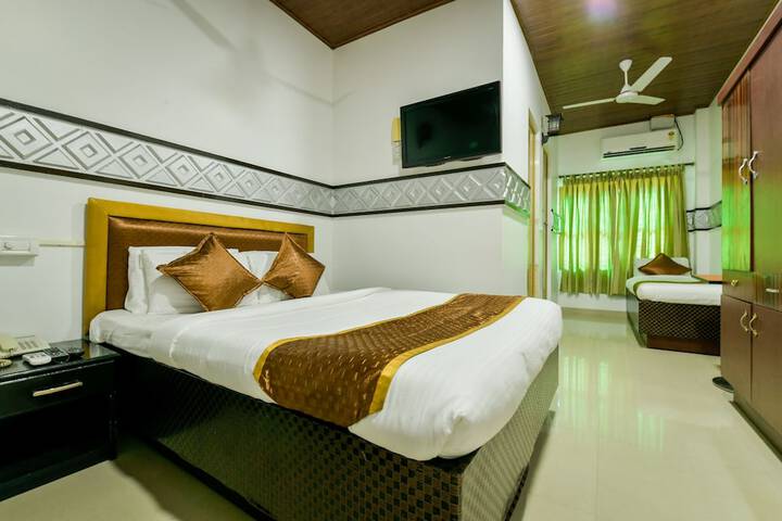 Room 9 of 27