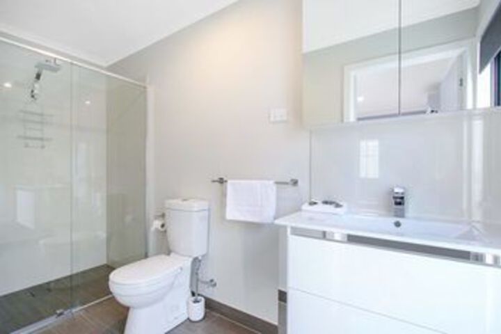 Room 3 of 17
