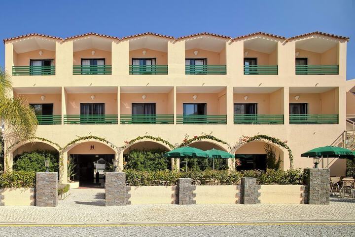 Hotel Entry