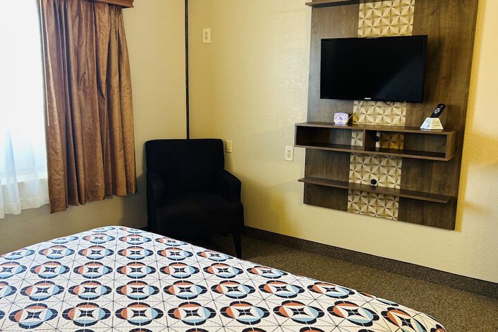 Room 7 of 24