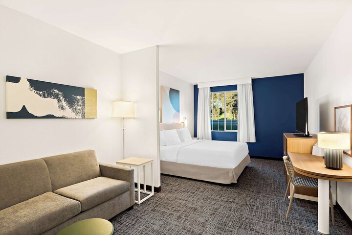 Room 8 of 55