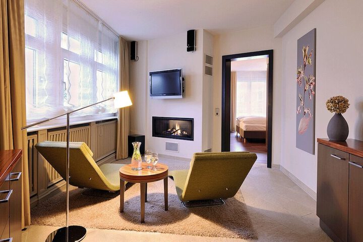 Room 46 of 179