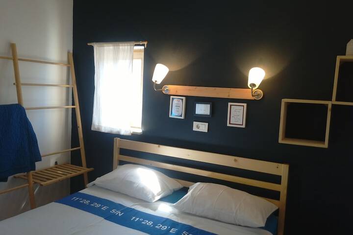 Room 3 of 91