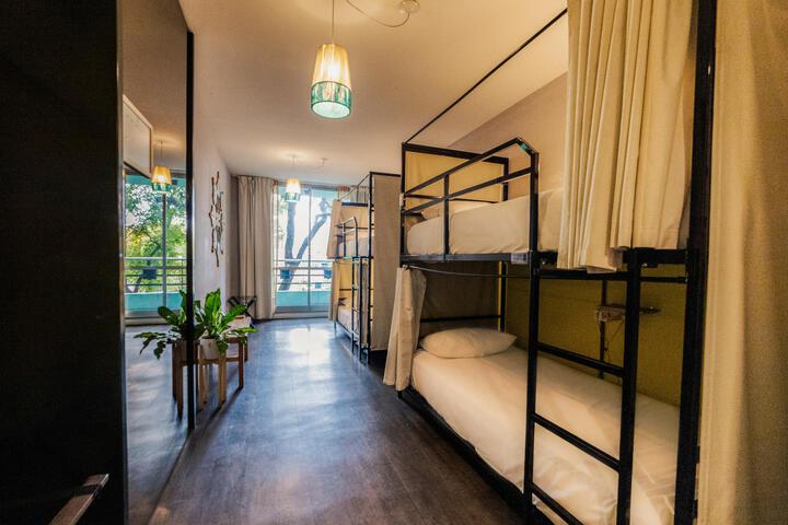 Room 2 of 57