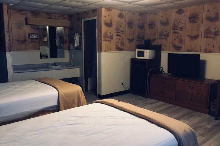Room 5 of 19
