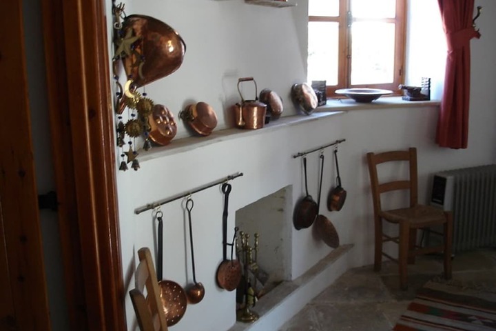 Room 5 of 35