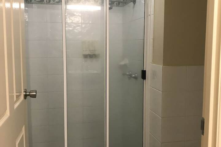 Room 25 of 31