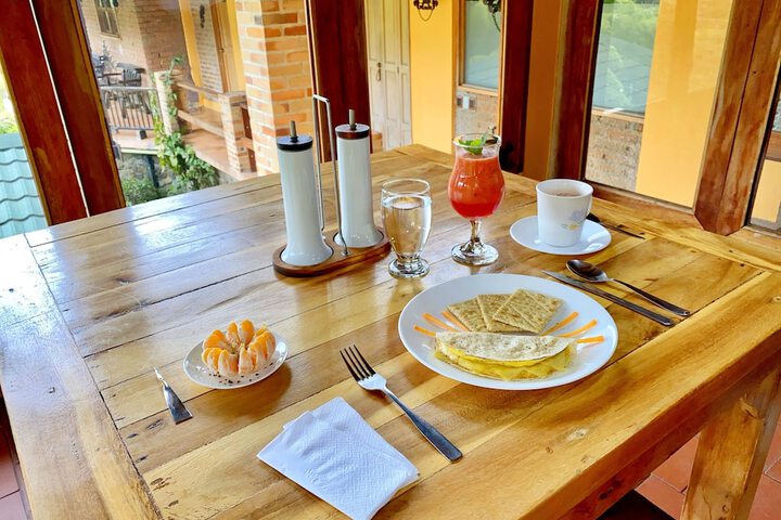 Breakfast/Coffee Service 26 of 43