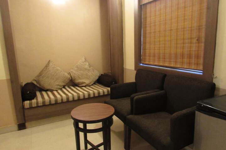 Room 12 of 22