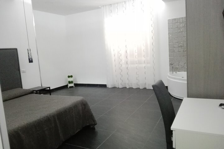 Napoli Garibaldi Luxury