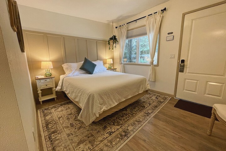 Room 34 of 70