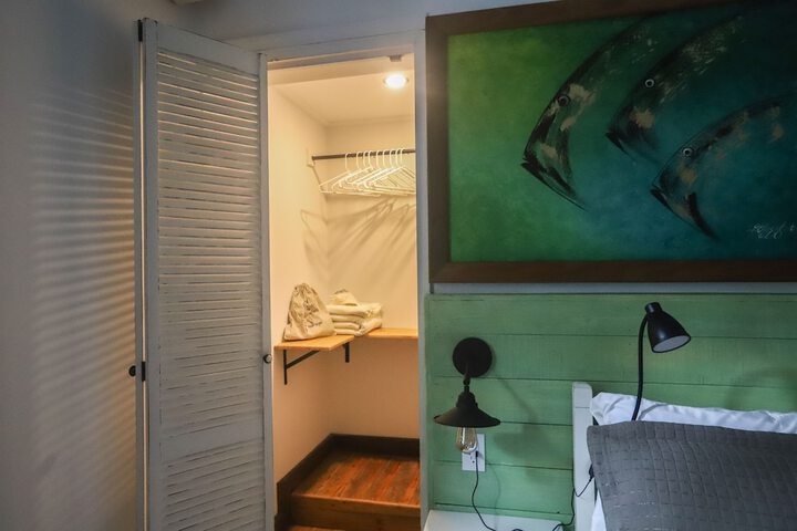 Room 10 of 149