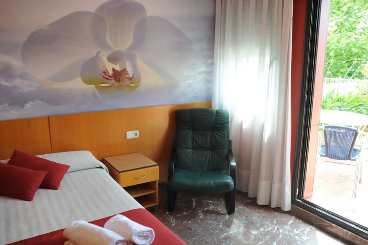 Room 3 of 51