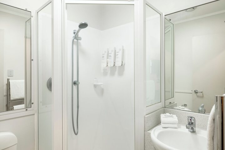 Room 21 of 25