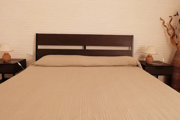 Room 5 of 17