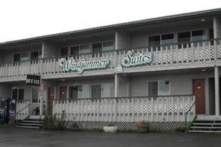 Photo of Windjammer Suites