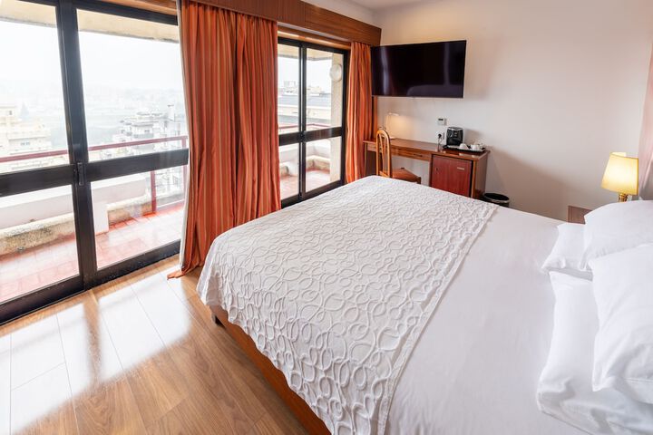 Room 21 of 75