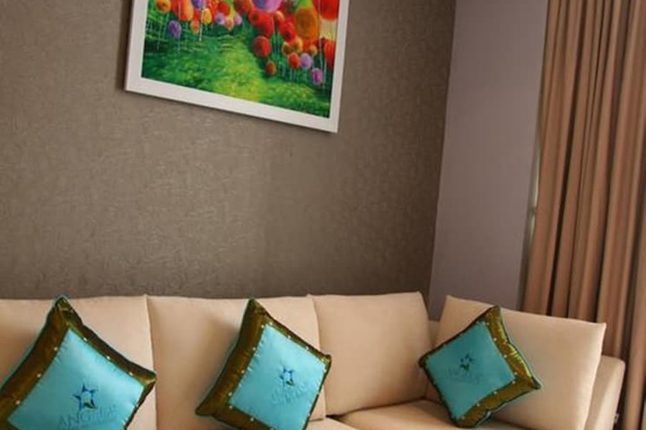 Room 8 of 42