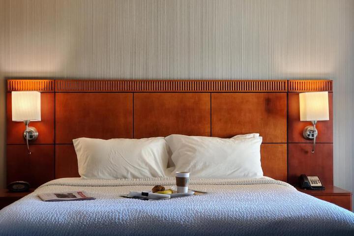 1 King Bed (13 of 13)
